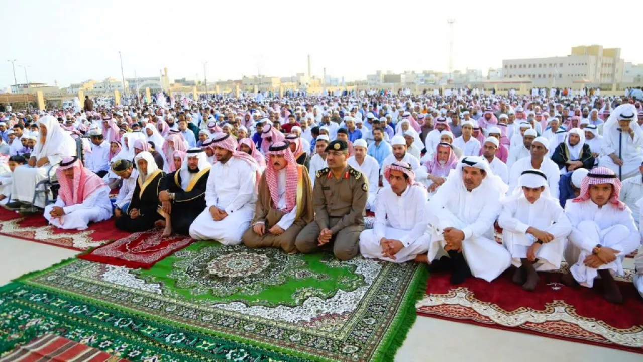 متى تنتهي صلاة العيد في الرياض