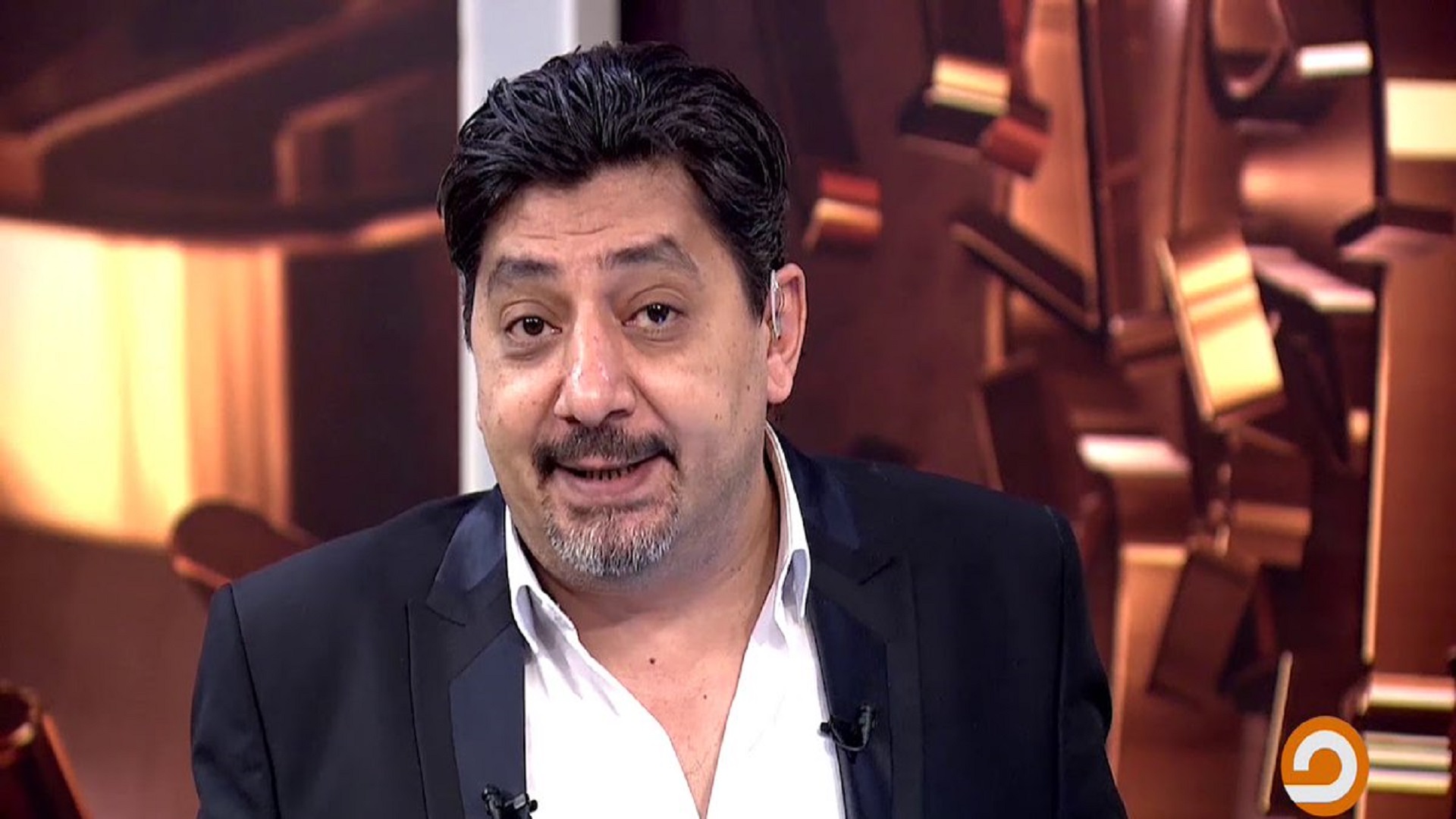 سبب القبض على الاعلامي حسام الغمري