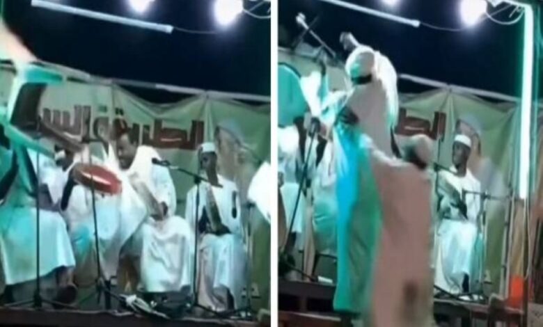 فيديو ضرب فنان سوداني بالكرسي