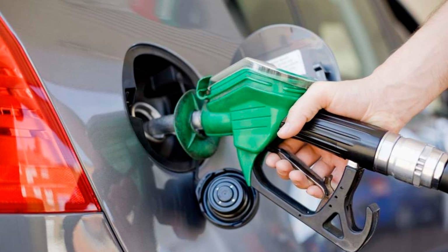 اسعار الوقود في الامارات لشهر ديسمبر 2022